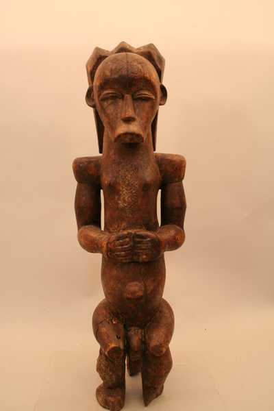 Fang (statue) , d`afrique : Gabon, statuette Fang (statue) , masque ancien africain Fang (statue) , art du Gabon - Art Africain, collection privées Belgique. Statue africaine de la tribu des Fang (statue) , provenant du Gabon, 688/34 Ancienne et très belle statue Fang  statue MVAI reconnaissables à leur coiffure casque-perruque divisée en trois crêtes triangulaires distinctes;fin 19eme, début 20eme sc.;h.63cm.bois à patine brune.(pères blancs). art,culture,masque,statue,statuette,pot,ivoire,exposition,expo,masque original,masques,statues,statuettes,pots,expositions,expo,masques originaux,collectionneur d`art,art africain,culture africaine,masque africain,statue africaine,statuette africaine,pot africain,ivoire africain,exposition africain,expo africain,masque origina africainl,masques africains,statues africaines,statuettes africaines,pots africains,expositions africaines,expo africaines,masques originaux  africains,collectionneur d`art africain